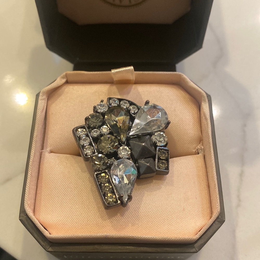 Juicy Couture cluster Krystal cocktail ring